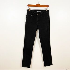 LEVIS Classic Mid Rise Skinny Black Denim Jean 28